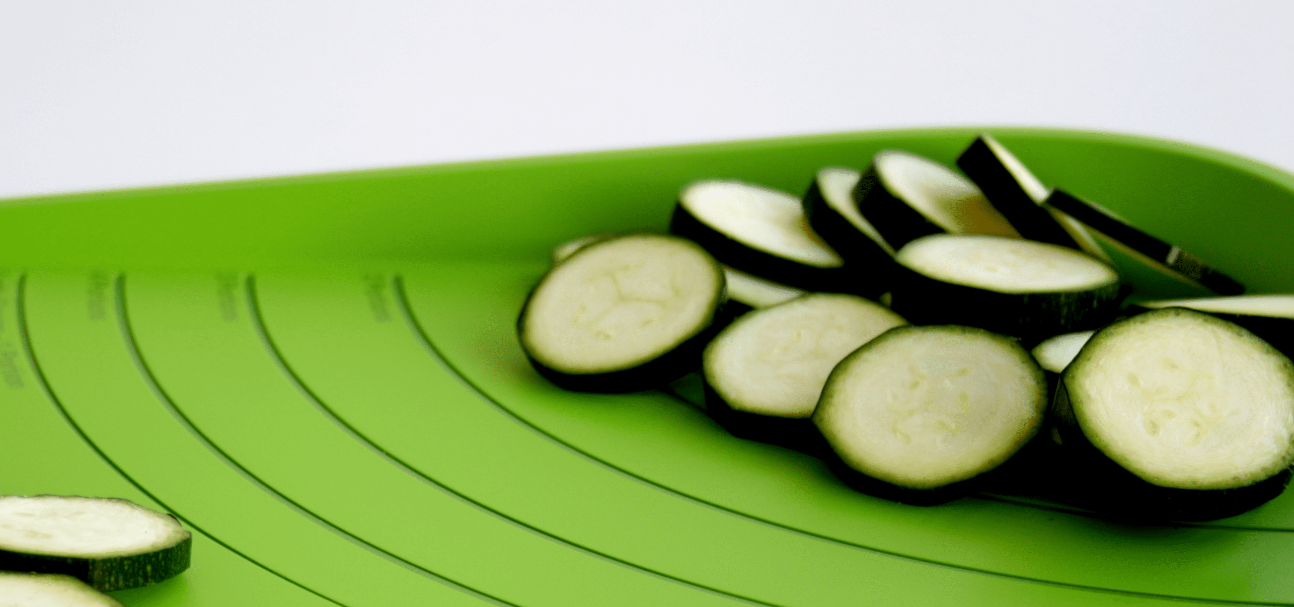 divide equally chopping board being used to measure the correct portion of vegetables