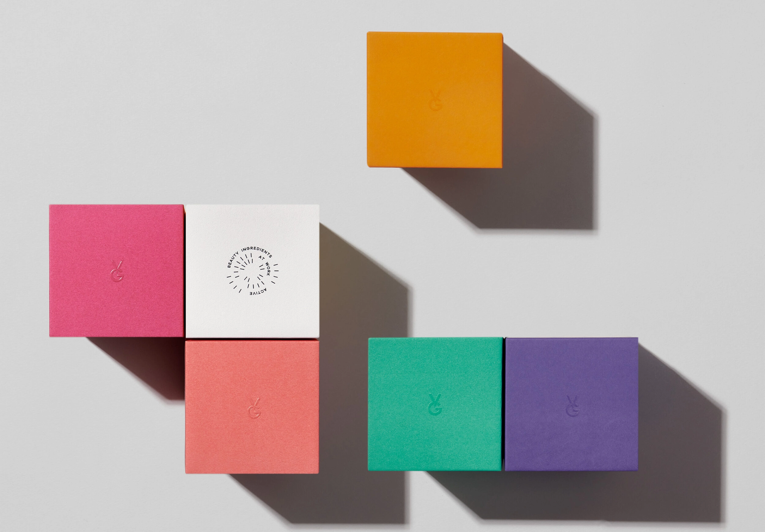 different colour packaging boxes